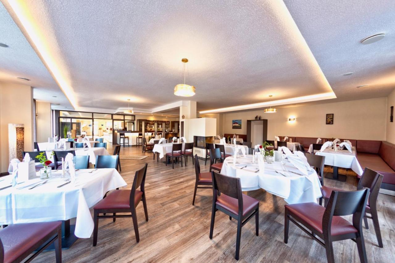 Restaurant Und Hotel Knostmann Hunteburg エクステリア 写真
